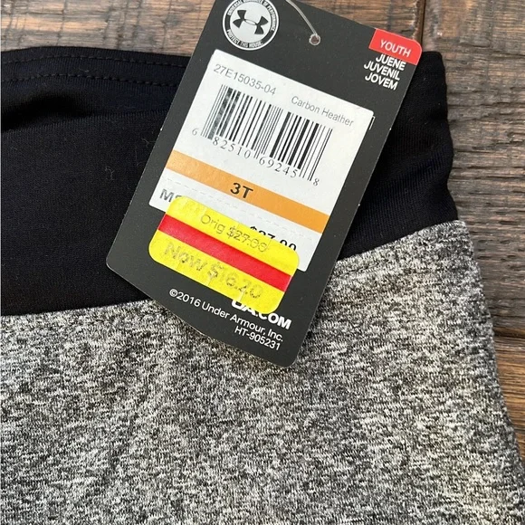 NWT Under Armour grey leggings size 3T - Picture 2 of 2
